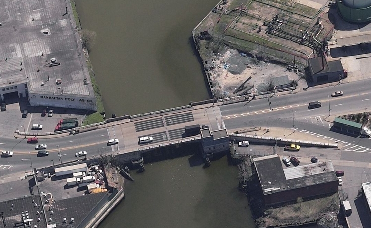 Metropolitan Avenue Bridge: Metropolitan Avenue Bridge 4